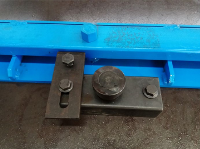 Instructions for use of Shuttering Magnets：  There is an switch button on the top of the shuttering magnets. At work state, press the button, magnet box fixed the shuttering on the platform firmly, Pull up the button with lever, magnet box is at closed state and can be moved.  (1) The suction of magnet box is based on thickness and smooth degree of the platform, the thicker and smoother the better. And lateral shear force depends on the suction of magnet box and the friction coefficient of the touching surface.  (2)Two screws on two sides of the magnet box can be connected with different adapter, fix different formworks, such as steel angle, steel channel, etc.   (3)LSC® magnet box is made of permanent neodymium magnets, In theory, if the MAX working temperature is below 80℃ and the magnet is not damaged or corroded, the suction will be lasted forever.