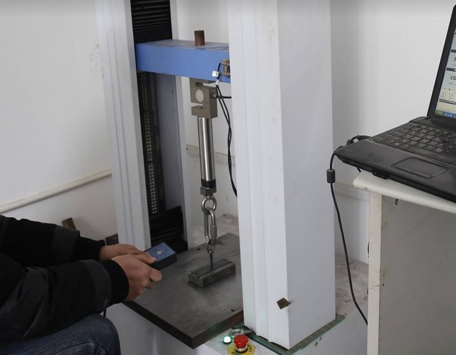 Shuttering Magnet Suction Test